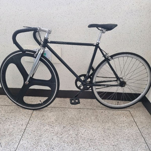브레이크 달린 픽시 자전거 팝니다 ^^