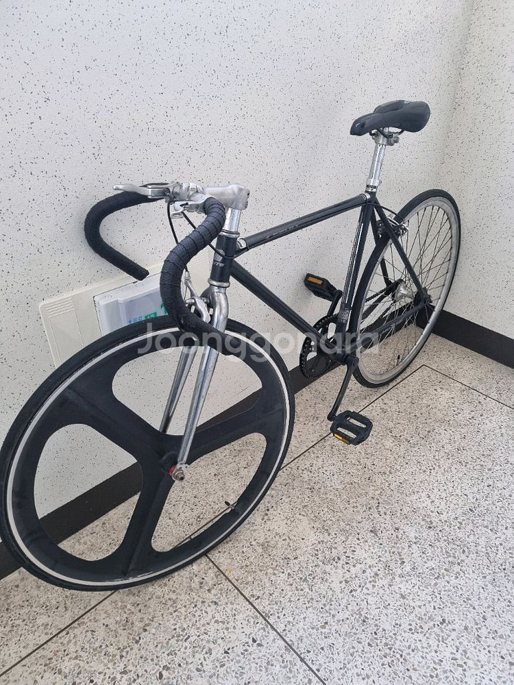 브레이크 달린 픽시 자전거 팝니다 ^^--2