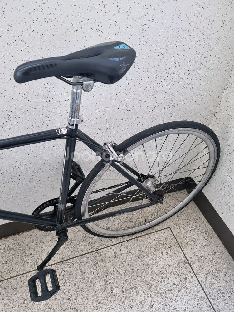 브레이크 달린 픽시 자전거 팝니다 ^^--1