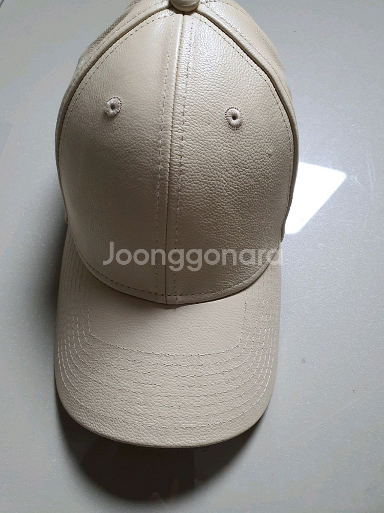 뉴에라 레더볼캡(one size)/5천원--1