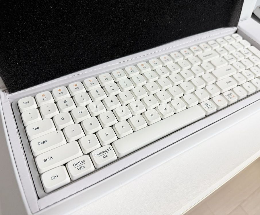 로프리 플로우 키보드 100키 화이트--7