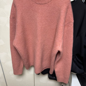 타임옴므 울 블렌드 헤어리 니트 탑