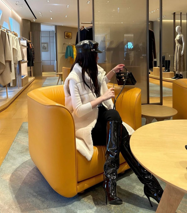 더로랑 럭스 호리젠탈 퍼 베스트(아이보리)--1