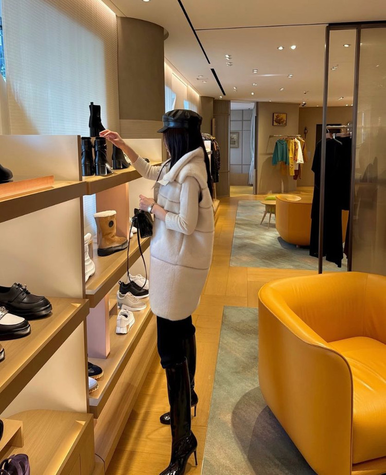 더로랑 럭스 호리젠탈 퍼 베스트(아이보리)--2