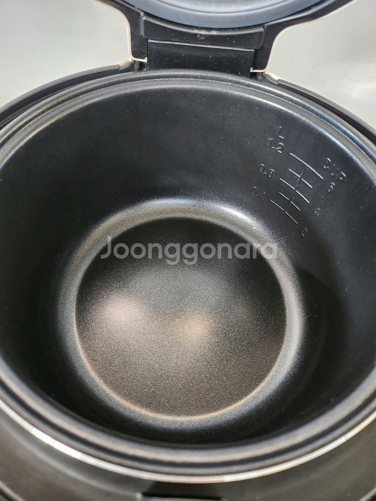 저당밥솥 6인용-택포 3만--4