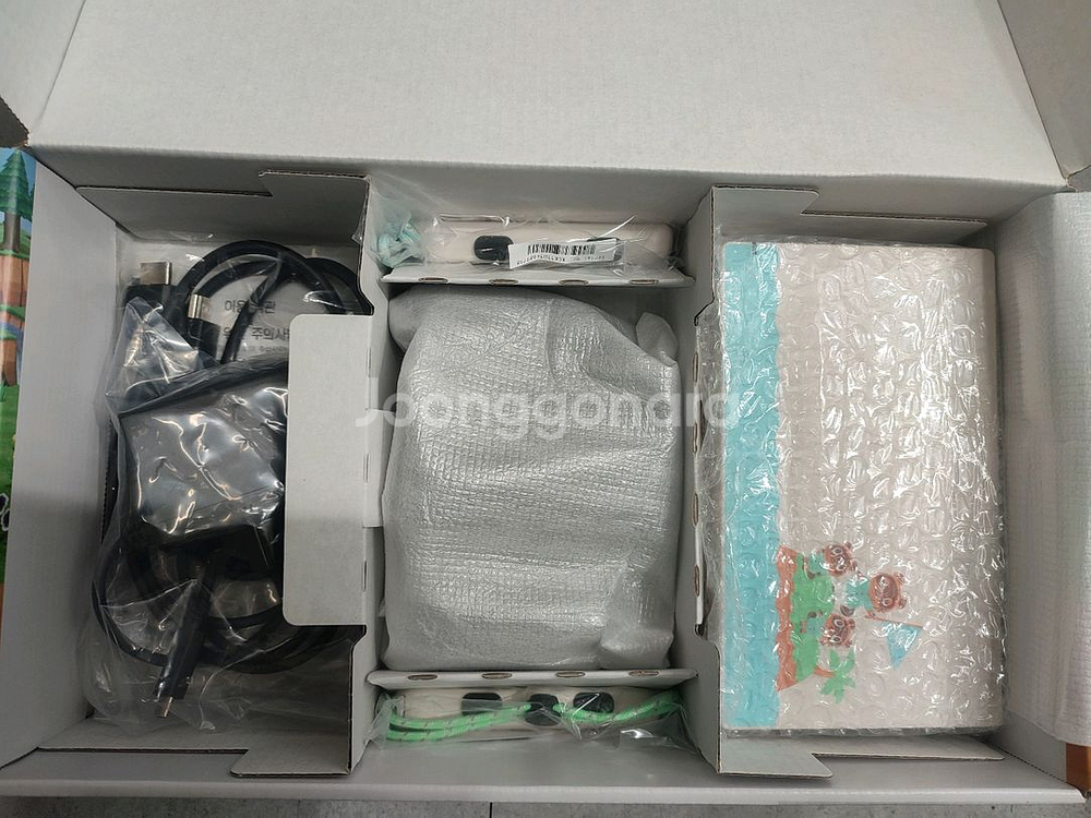 닌텐도 스위치 동물의숲 에디션 팝니다--2