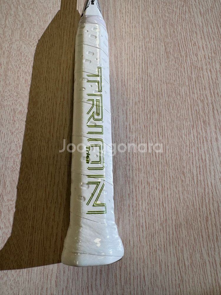 트라이온 코드 20 배드민턴 라켓 판매합니다. (4U)--0