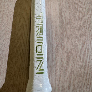 트라이온 코드 20 배드민턴 라켓 판매합니다. (4U)