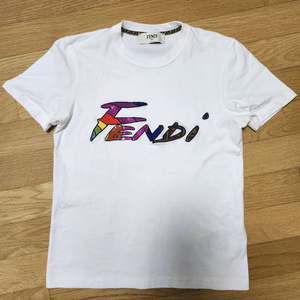 펜디 티셔츠