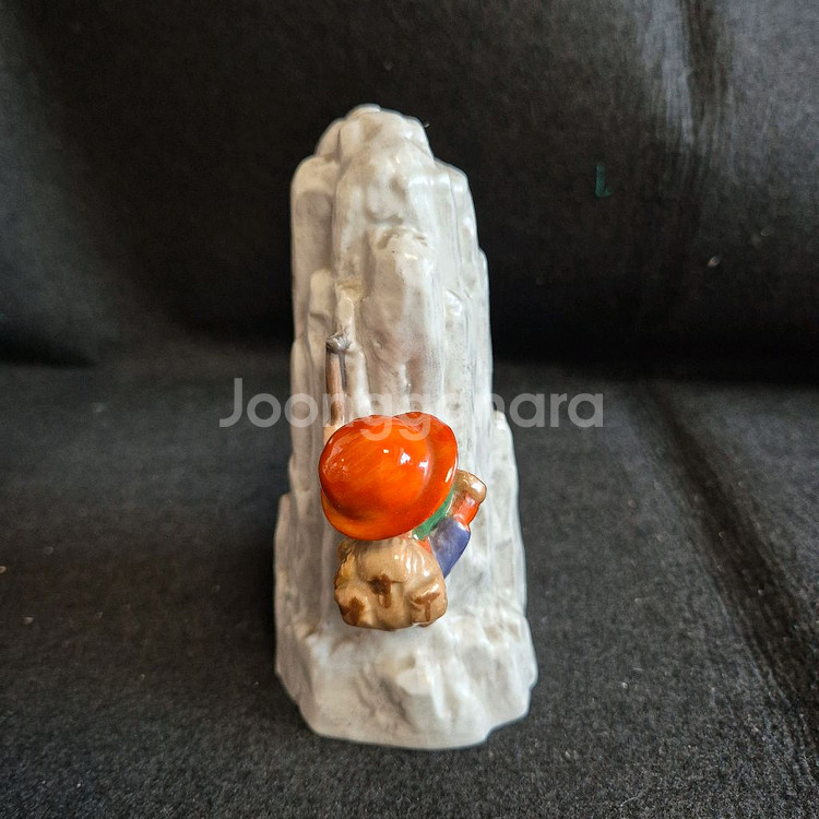 로얄서울 피겨린/도자기인형--1