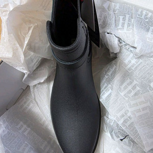 타미힐피거 올라야 스터드 레인부츠 첼시부츠 235