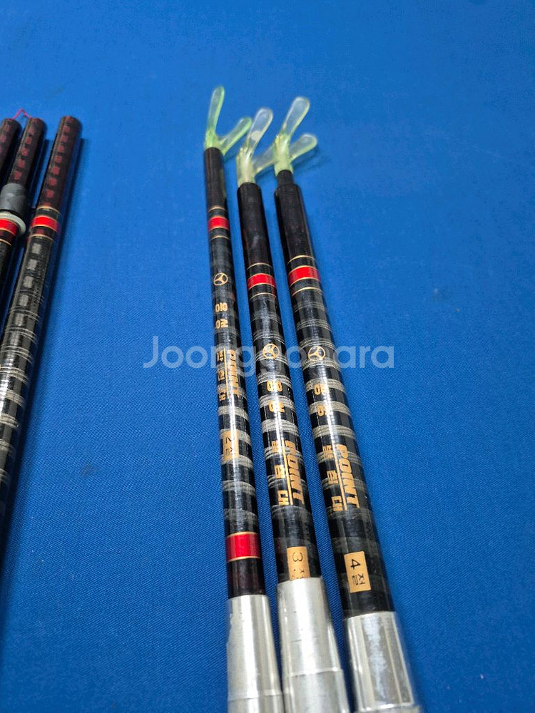 용성 수퍼포인트 낚시대 19ㅡ30칸 7대 동받침대 3대--2