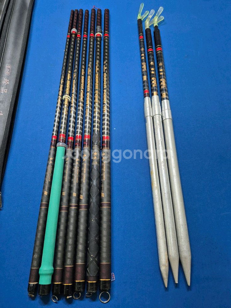 용성 수퍼포인트 낚시대 19ㅡ30칸 7대 동받침대 3대--4