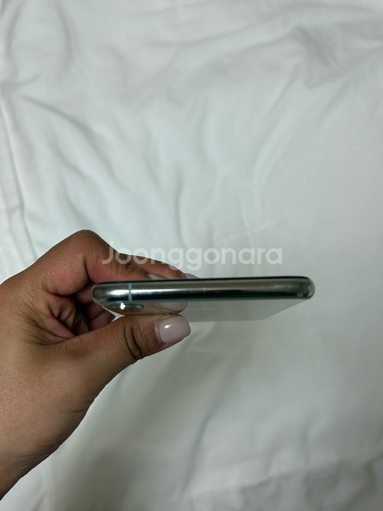 아이폰 xs max 256기가 실버 판매합니다--9