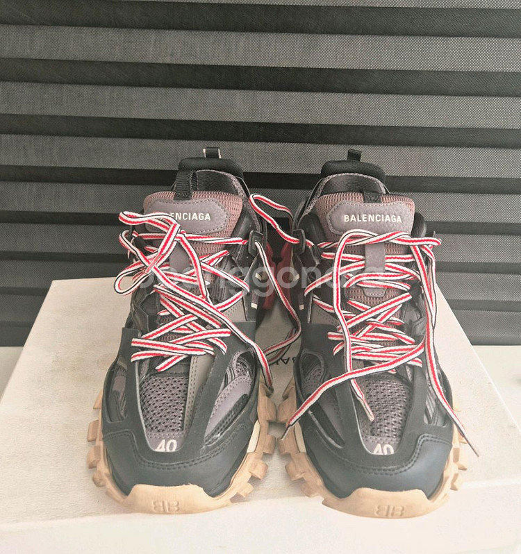 발렌시아가 트랙 스니커즈 37--2