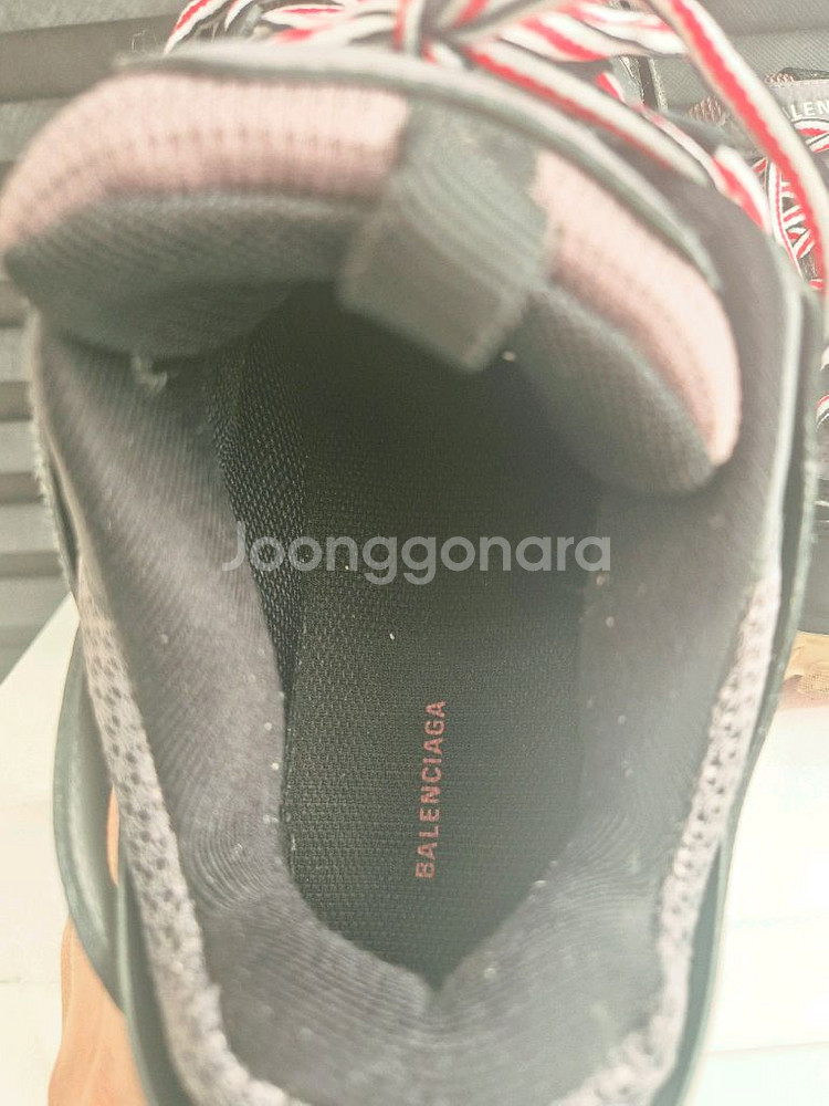 발렌시아가 트랙 스니커즈 37--7