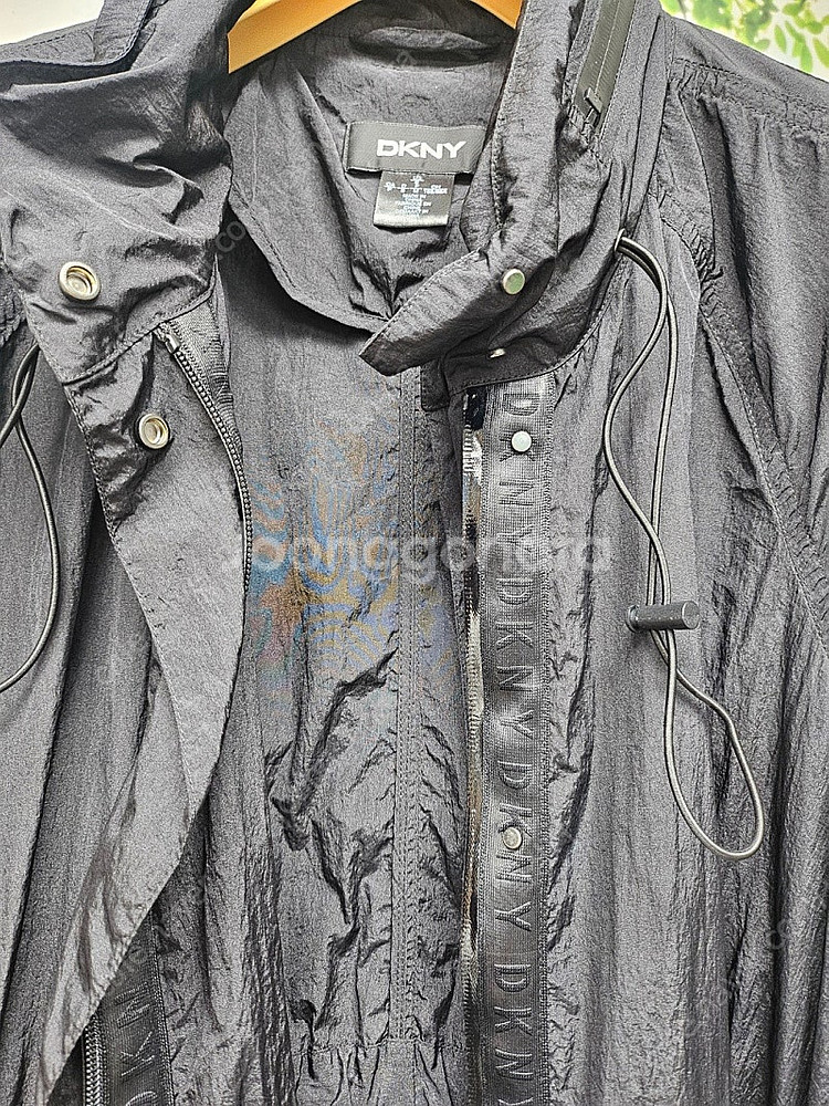 DKNY 여성바람막이 롱자켓 66~77 WJ18--7