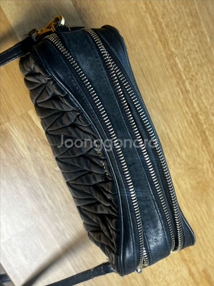 정품 미우미우 마테라쎄 크로스백--4