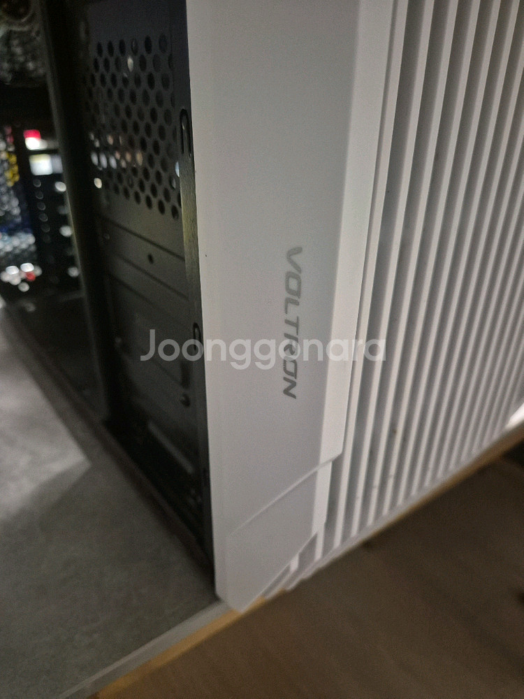 PC 미들 케이스 화이트+ 파워 600W 정상 작동잘--2