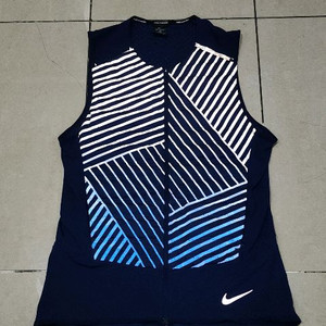 나이키 에어로로프트 플레쉬 다운조끼 M