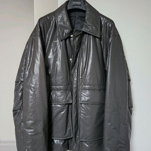 우영미 23FW 글로시 패딩 자켓