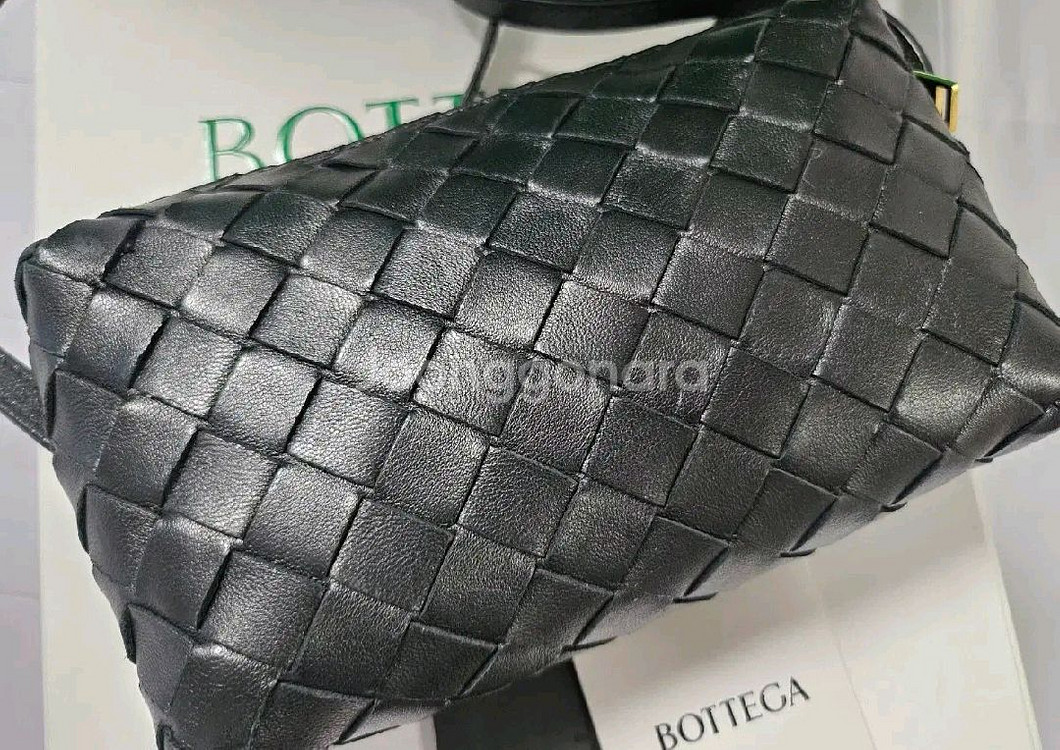 보테가베네타 미니크로스백--1