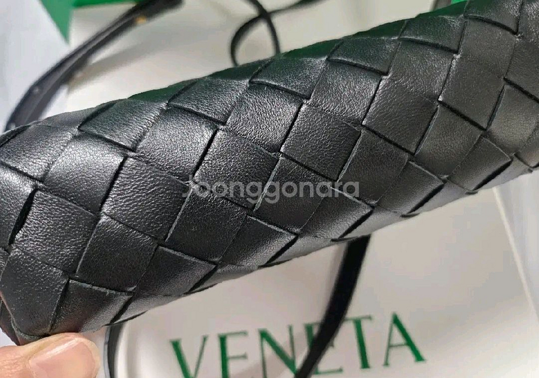 보테가베네타 미니크로스백--2