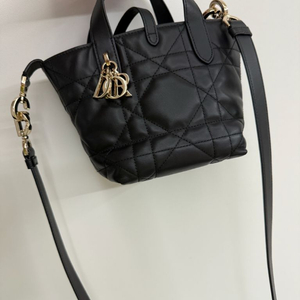 디올 뚜주흐 버티칼 나노