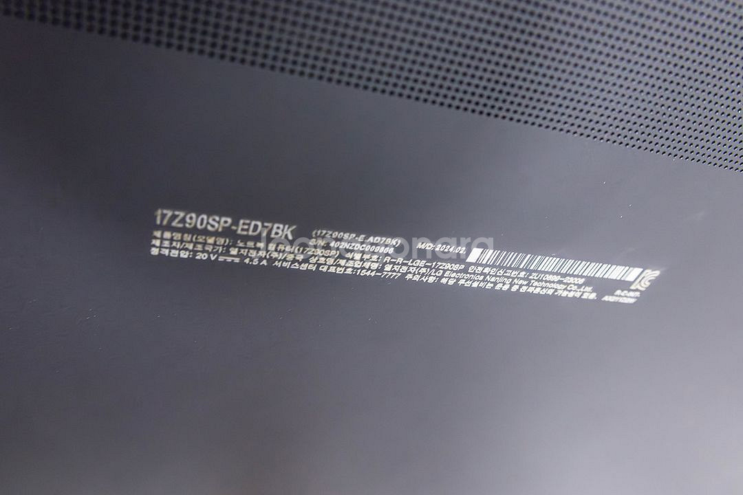 LG그램프로 17인치 (17Z90SP-ED7BK)--2