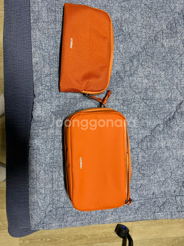 오비키 2-in-1 테크파우치 오렌지 팝니다--0