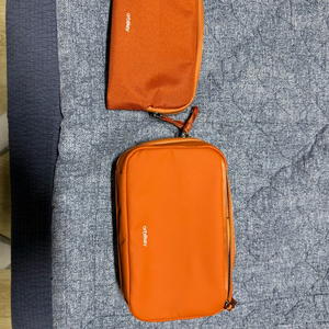 오비키 2-in-1 테크파우치 오렌지 팝니다
