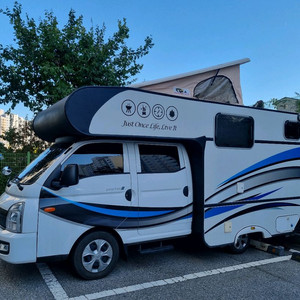 렉스온 포터 캠핑카 6인승차