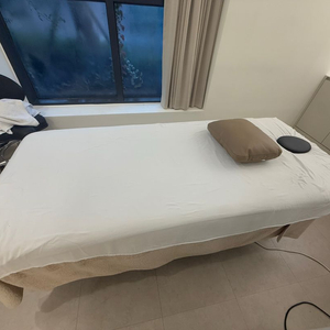 엠코니 마사지 전동 베드(침대) 신품대비 새상품