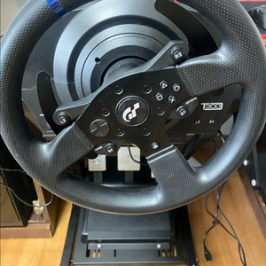 트러스트마스터 t300rs th8a 거치대