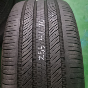 255-40-20 중고타이어 총 3개