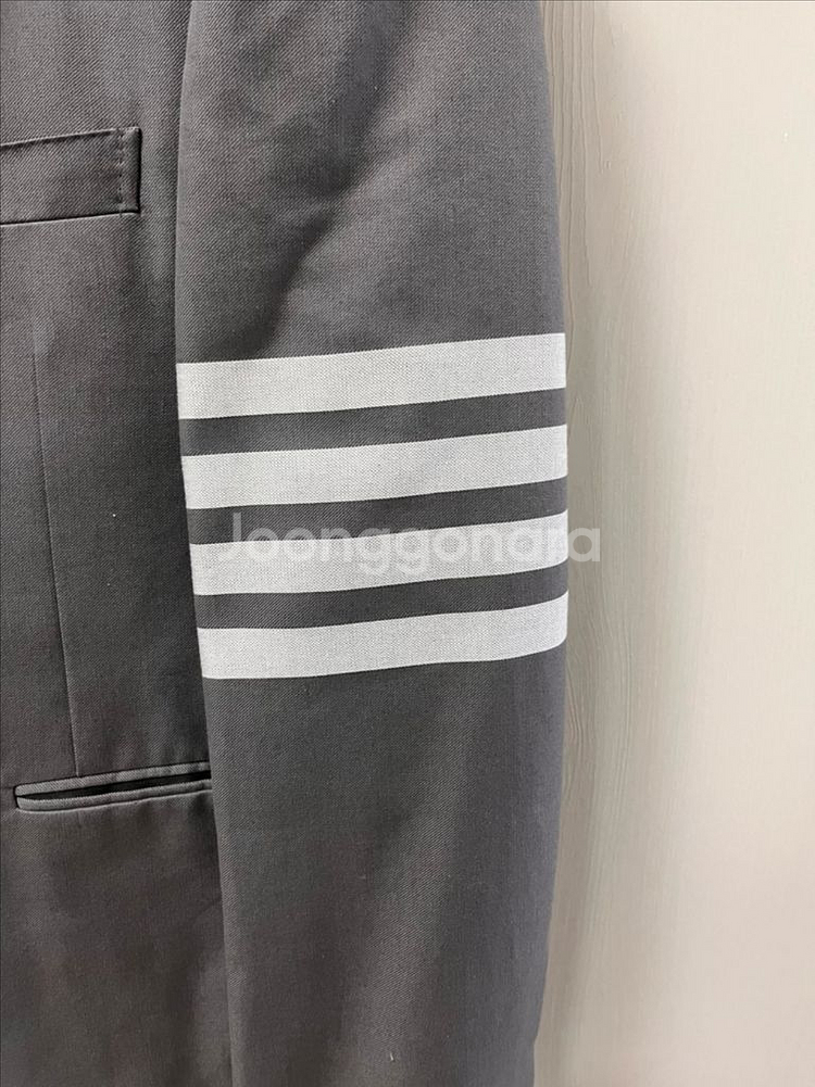 3사이즈 남성용 톰브라운 자켓 정품--3