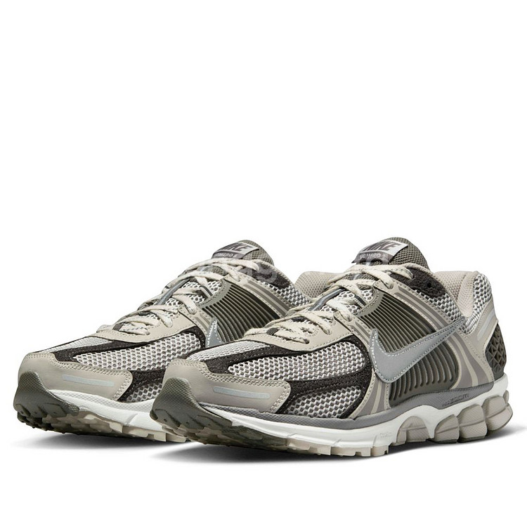 [260]새상품급 나이키 줌보메로5PRM라이트아이언오어--0