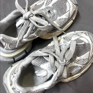 발렌시아가 에그쉘 3XL (박스,끈따로보관)