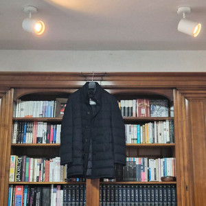 몽클레어 패딩 코트 (의류 번호 1)