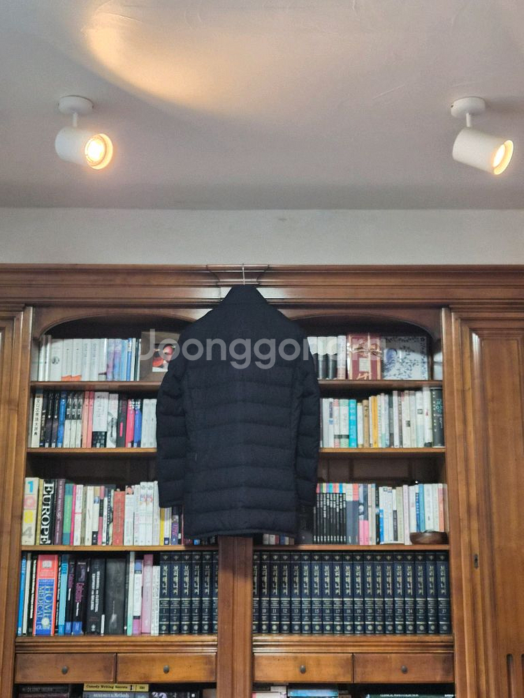 몽클레어 패딩 코트 (의류 번호 1)--1