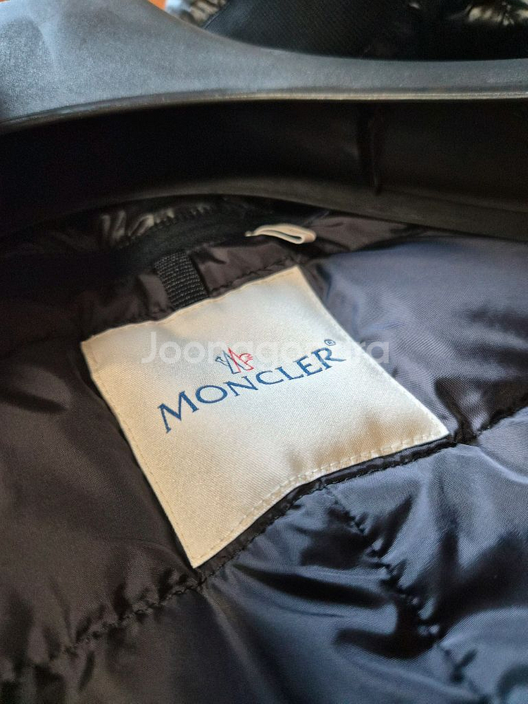 몽클레어 패딩 코트 (의류 번호 1)--4