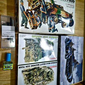 각종교신가능1:35타미야,드레곤프라모델+공구셋포함*일괄판매~헤이리영웅