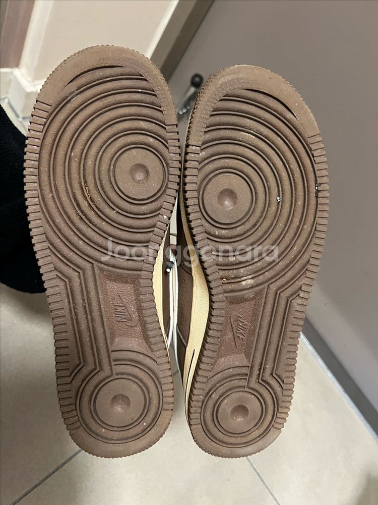 나이키 에어포스1 카카오 와우 코코넛밀크 260--5