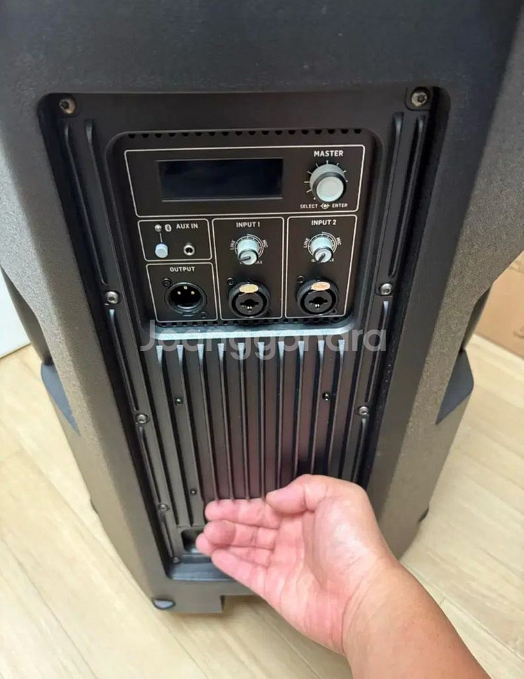 베링거 DR115DSP 15인치 액티브 파워드 스피커--3