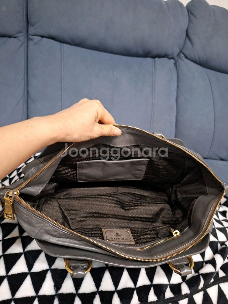 (정품)프라다 숄더백--2