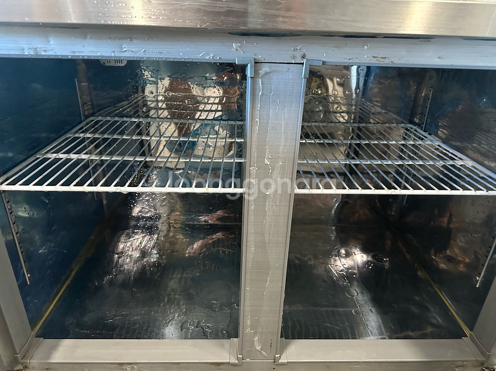 업소용 테이블 냉장고 1500사이즈--2