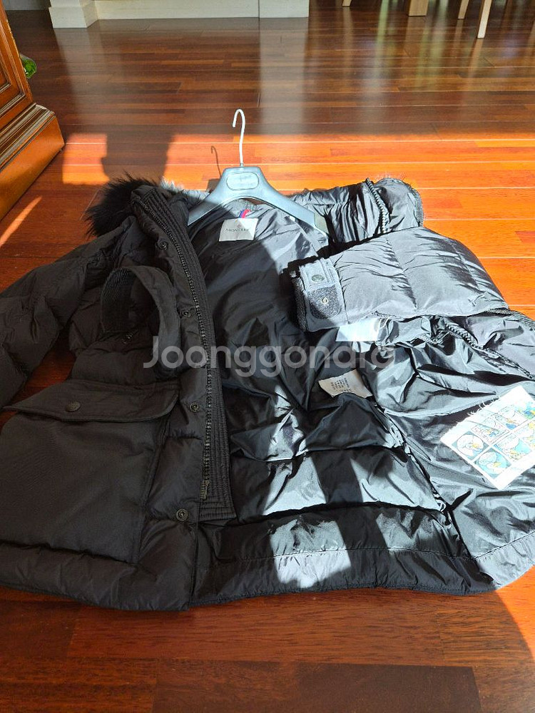 몽클레어 사파리 패딩 (의류 번호 2)--2