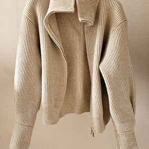 애드모어 집업 니트