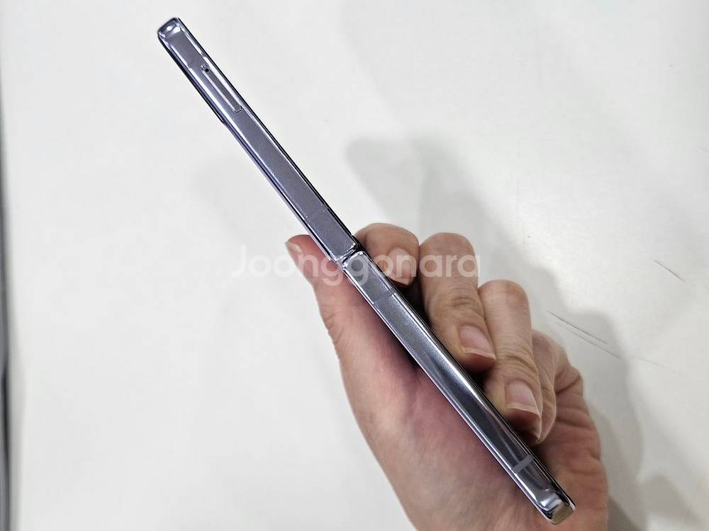 갤럭시Z플립4 화이트 256GB 가성비폰 10만원--1