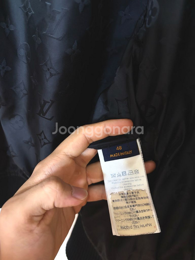 루이비통 리버서블 레더자켓--5